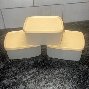 VINTAGE Tupperware containers with lids. Like new condition leftover , soups etc
